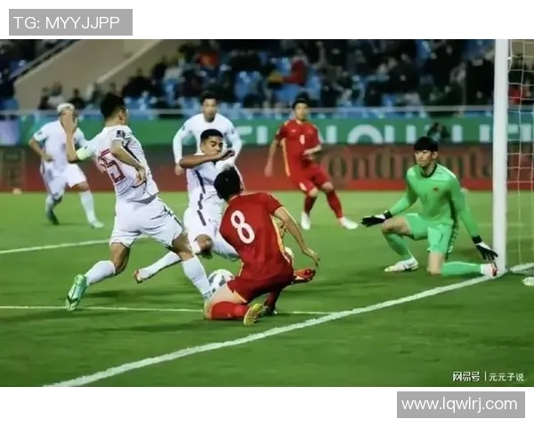 成都篮球队实力提升引发热议球迷期待新赛季精彩表现 成都篮球队实力提升引发热议球迷期待新赛季精彩表现