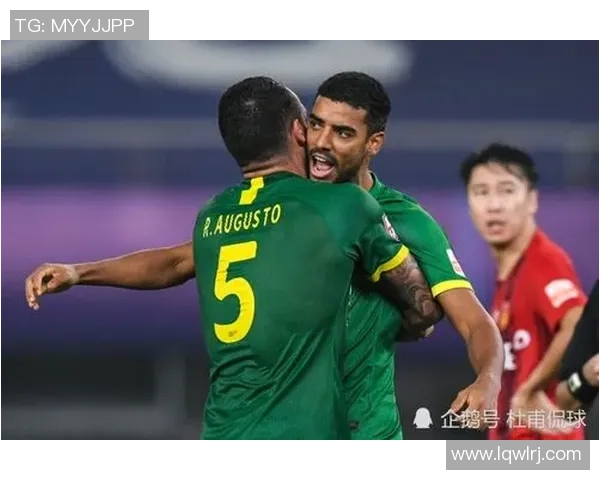 帕德伯恩与汉堡精彩对决直播全程回顾与分析