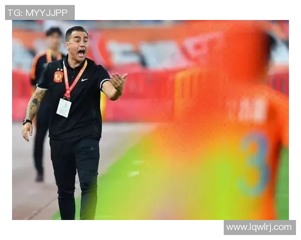 恒大与鲁能对决边裁表现引发热议赛场公正性再受关注